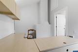910 Ermine St - Photo 30