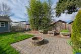910 Ermine St - Photo 43