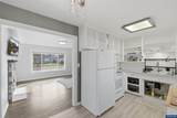 910 Ermine St - Photo 9