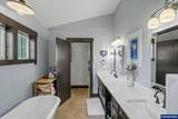 515/525 Levens St - Photo 34