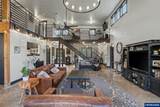 515/525 Levens St - Photo 9