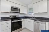 704 16th Av - Photo 15