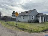 704 16th Av - Photo 29