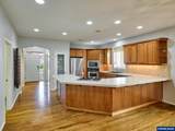 693 Fairwood - Photo 5