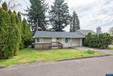 1447 Filbert St - Photo 24
