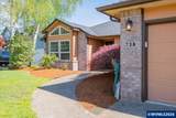 738 Roosevelt St - Photo 3