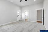 1026 Sassafras St - Photo 18