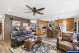 641 Ashley St - Photo 12
