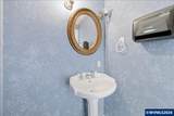 913 1st Av - Photo 16