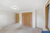 913 1st Av - Photo 21