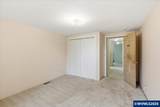 913 1st Av - Photo 22
