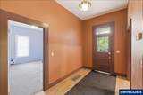 913 1st Av - Photo 4