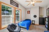 724 Lost Ln - Photo 17