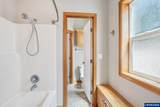 724 Lost Ln - Photo 19