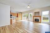 1615 Sisters Ct - Photo 3