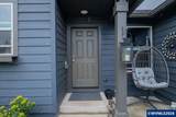 1423 Snowberry Av - Photo 3