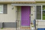 955 Harris Av - Photo 4