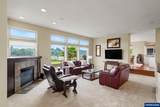 918 Hazeltine Av - Photo 14