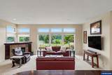 918 Hazeltine Av - Photo 15