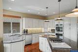 918 Hazeltine Av - Photo 18