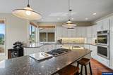 918 Hazeltine Av - Photo 19