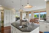 918 Hazeltine Av - Photo 20
