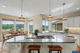 918 Hazeltine Av - Photo 24