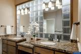 918 Hazeltine Av - Photo 32