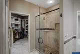 918 Hazeltine Av - Photo 33