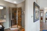 918 Hazeltine Av - Photo 35