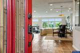 918 Hazeltine Av - Photo 7