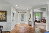 918 Hazeltine Av - Photo 8