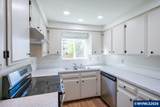 192 Atwood Av - Photo 17