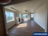 711 George Ct - Photo 14