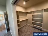 711 George Ct - Photo 15