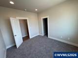 711 George Ct - Photo 21