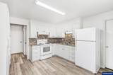 1121 Spruce St - Photo 12