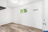 1121 Spruce St - Photo 13