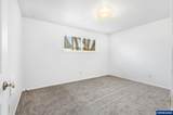 1121 Spruce St - Photo 18