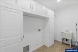2107 Grace Av - Photo 42