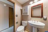 1044 Chestnut St - Photo 18