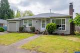 926 11th Av - Photo 2