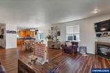 1305 Glacier View St - Photo 16
