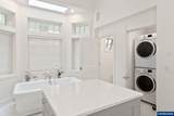 3200 Crestview Dr - Photo 19