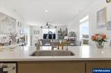 948 Laurel Pl - Photo 19
