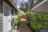 2704 Beach Av - Photo 24