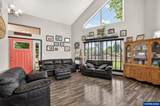 2576 Laurel Av - Photo 14