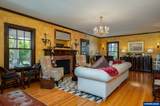 809 Evans - Photo 3