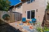 2190 Maplewood Dr - Photo 35