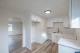 2194 Vaughn Av - Photo 5